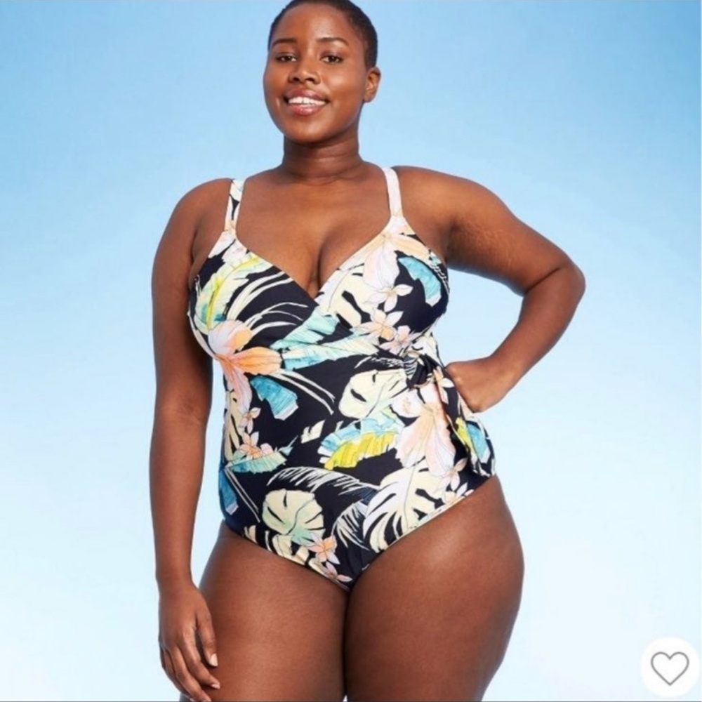Kona Sol women’s plus size double ring wrap classic One piece swimsuit. 24W